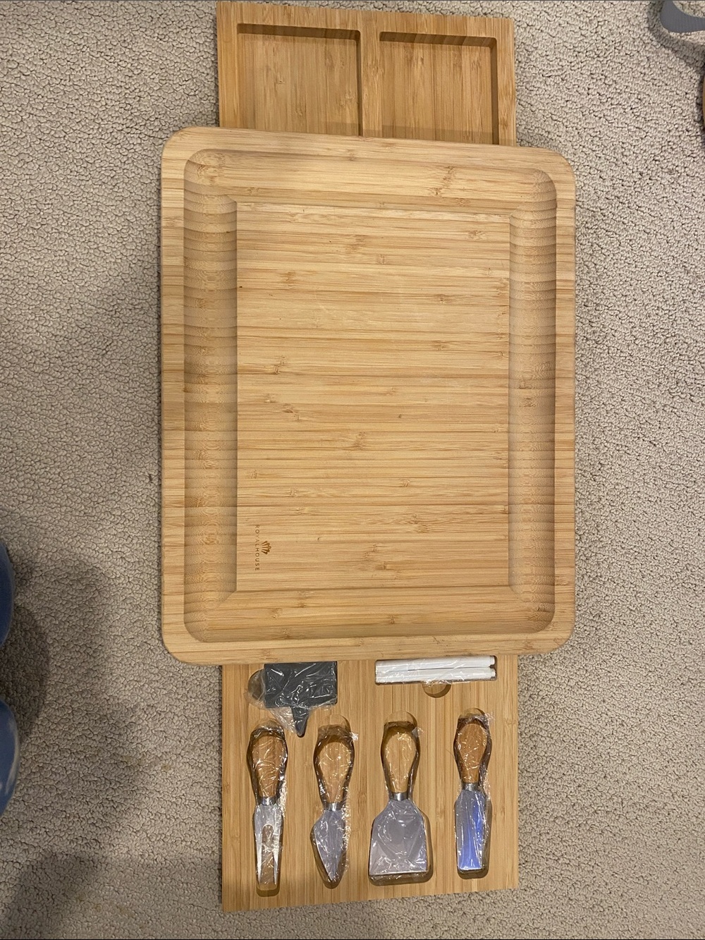 NEW W/O Box ROYAL HOUSE Unique Bamboo Cheese Board and Knife Set